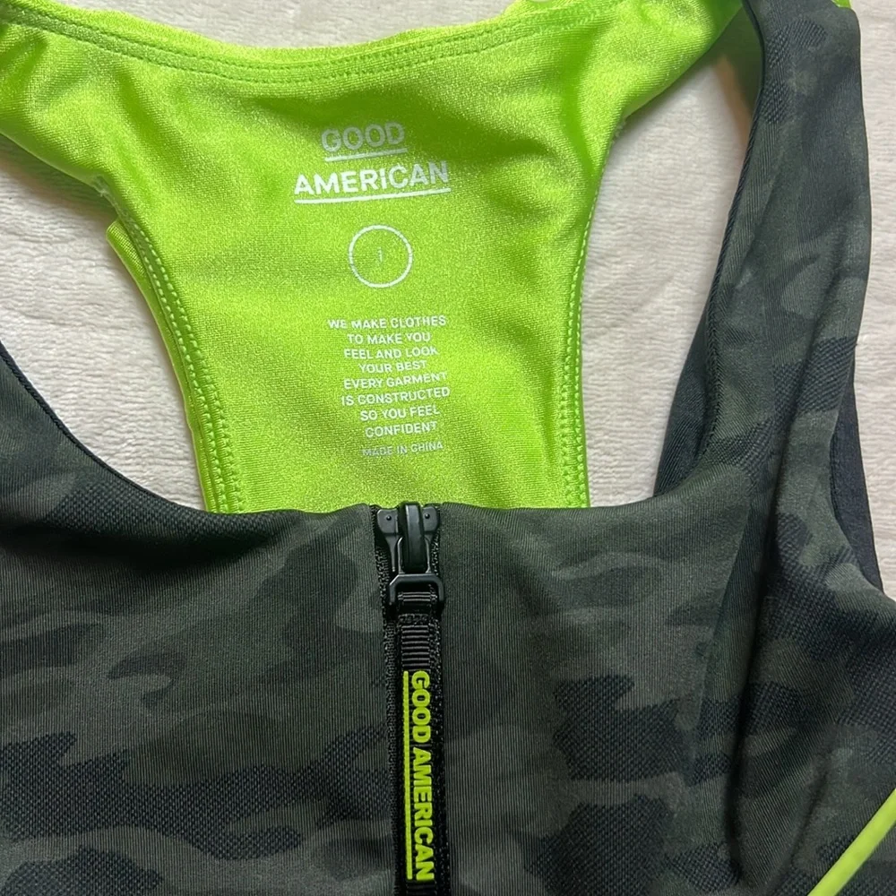 Good American‎ sports bra